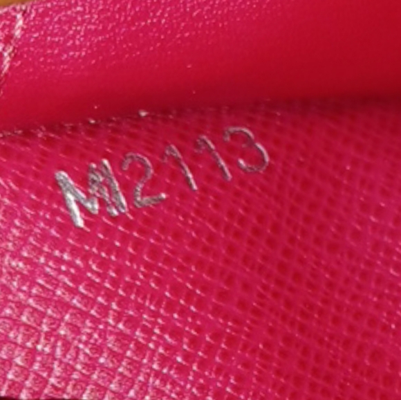 ✨️LOUIS VUITTON MONOGRAM MARIE ROSE EPI WALLET - Picture 14 of 15